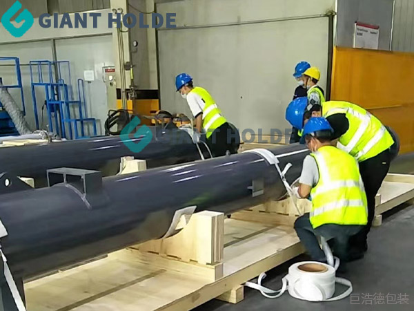 環(huán)保設(shè)備打包現(xiàn)場